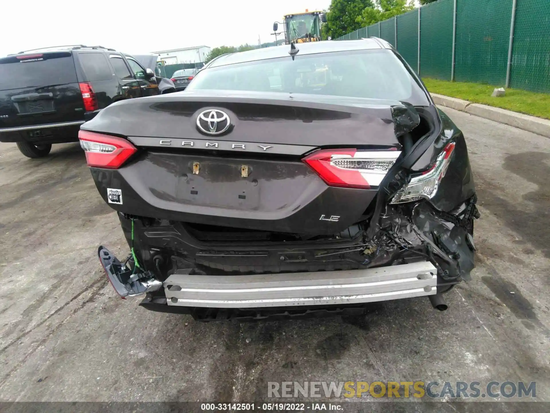 6 Photograph of a damaged car 4T1L11AK5LU870478 TOYOTA CAMRY 2020