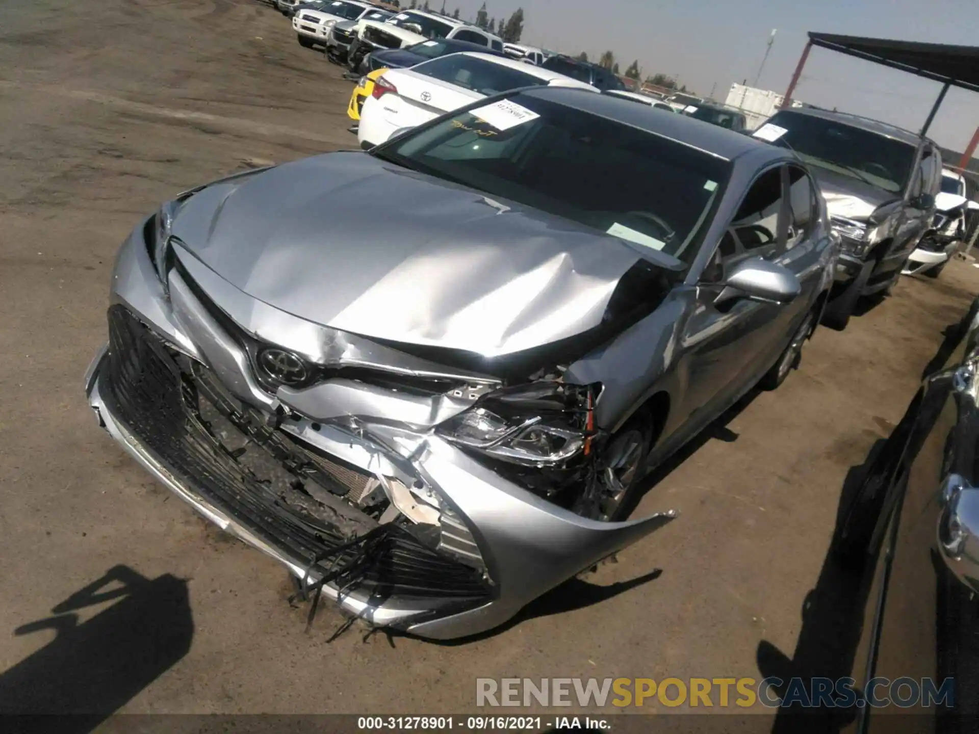 2 Photograph of a damaged car 4T1L11AK5LU925950 TOYOTA CAMRY 2020