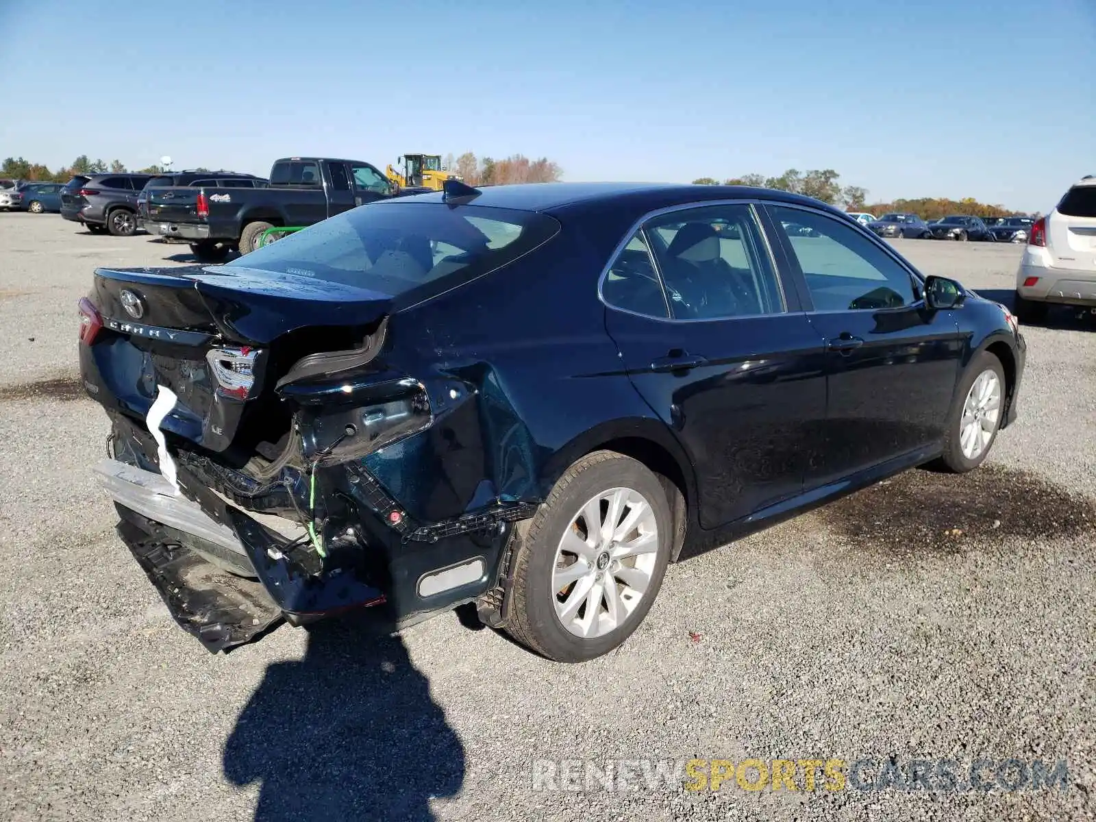 4 Photograph of a damaged car 4T1L11AK6LU909577 TOYOTA CAMRY 2020