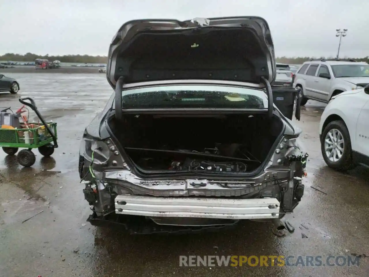 9 Photograph of a damaged car 4T1L11AK7LU319257 TOYOTA CAMRY 2020