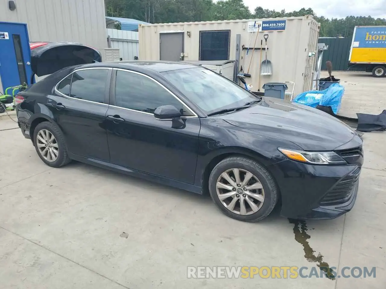 4 Photograph of a damaged car 4T1L11AK7LU889629 TOYOTA CAMRY 2020