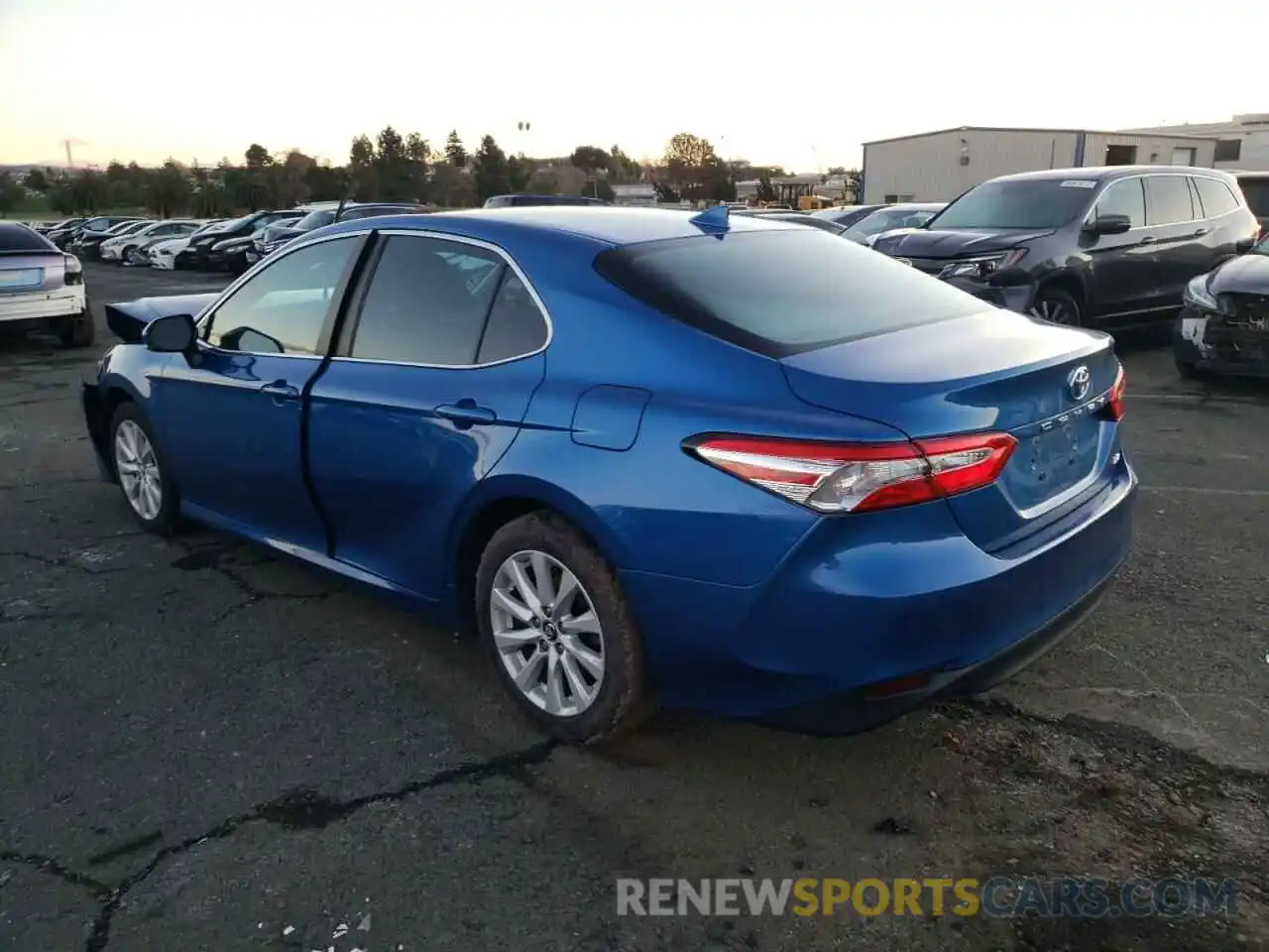 2 Photograph of a damaged car 4T1L11AK8LU326802 TOYOTA CAMRY 2020