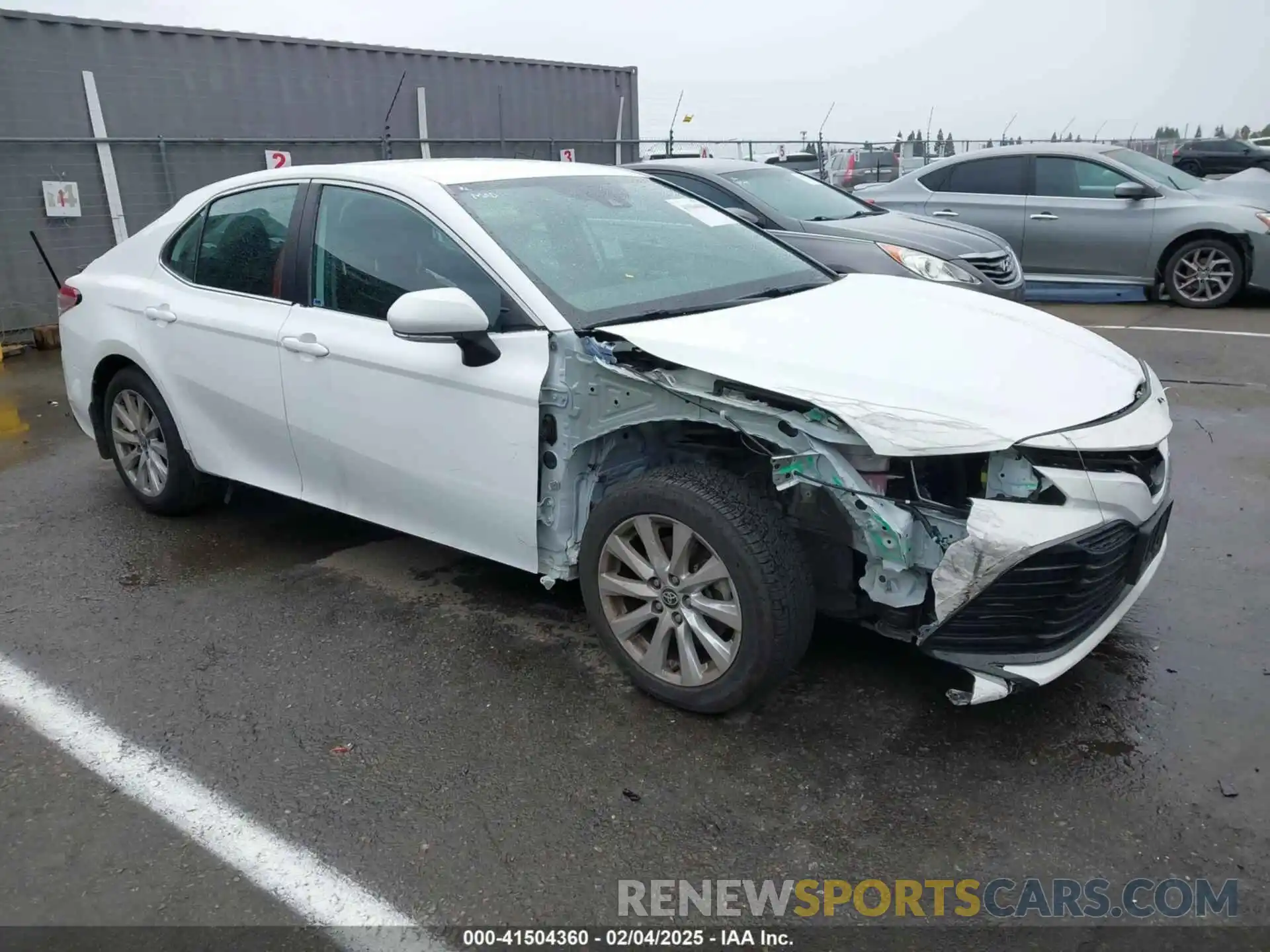 1 Photograph of a damaged car 4T1L11AK8LU383209 TOYOTA CAMRY 2020