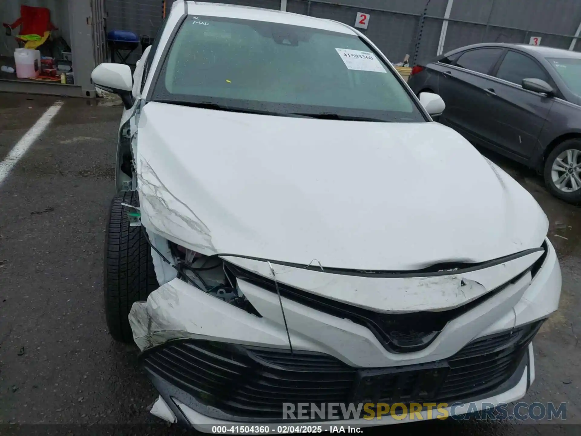 13 Photograph of a damaged car 4T1L11AK8LU383209 TOYOTA CAMRY 2020