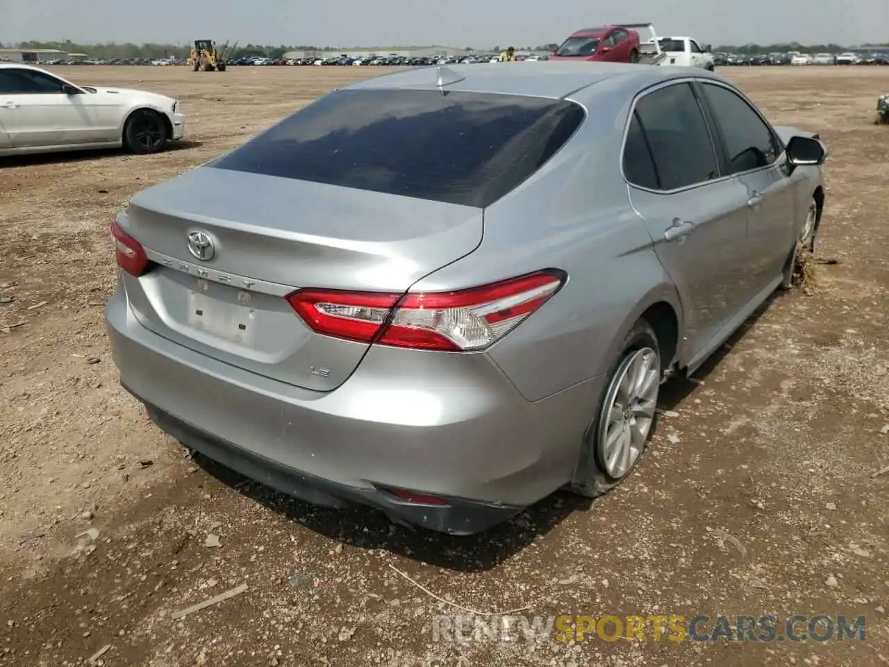 4 Photograph of a damaged car 4T1L11AK8LU934920 TOYOTA CAMRY 2020