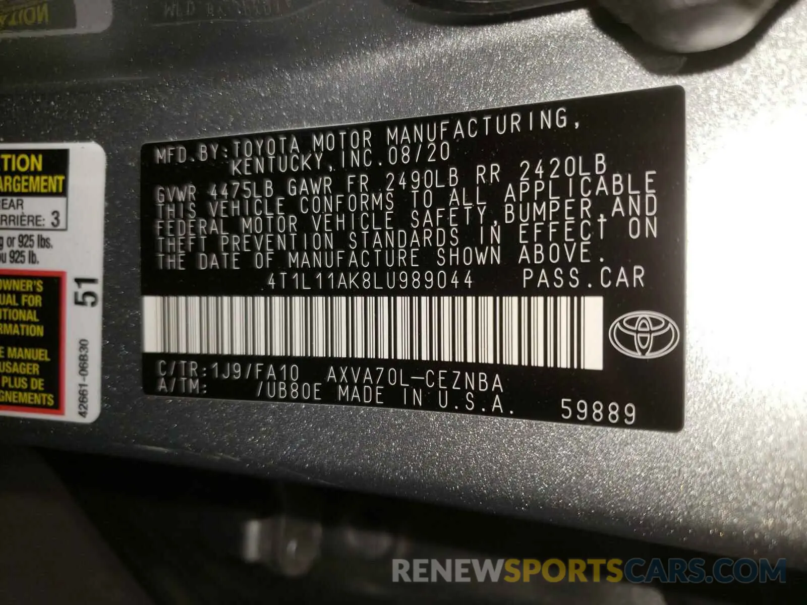10 Photograph of a damaged car 4T1L11AK8LU989044 TOYOTA CAMRY 2020