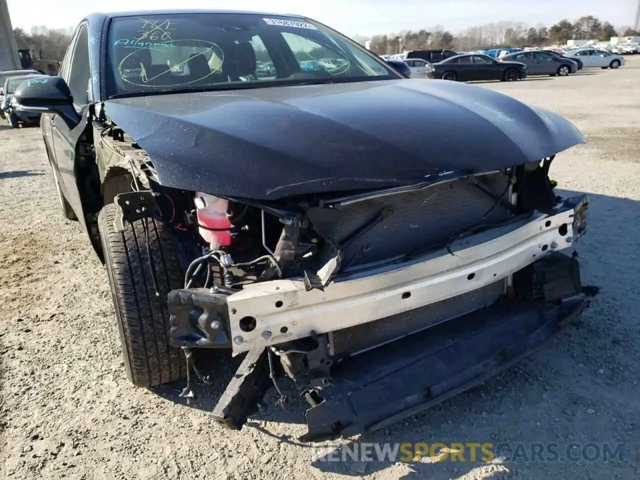 9 Photograph of a damaged car 4T1L11AK9LU501414 TOYOTA CAMRY 2020