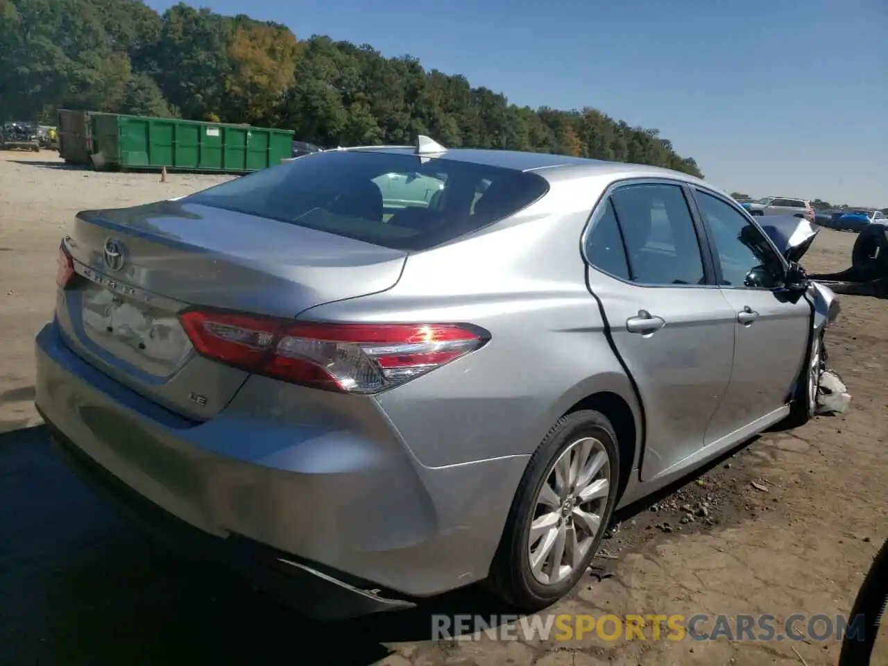 4 Photograph of a damaged car 4T1L11AK9LU884870 TOYOTA CAMRY 2020