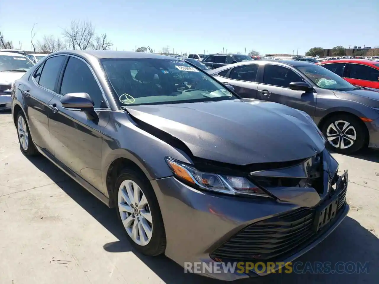 1 Photograph of a damaged car 4T1L11AK9LU923571 TOYOTA CAMRY 2020