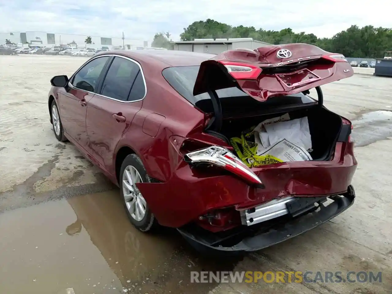 3 Photograph of a damaged car 4T1L11AK9LU999890 TOYOTA CAMRY 2020