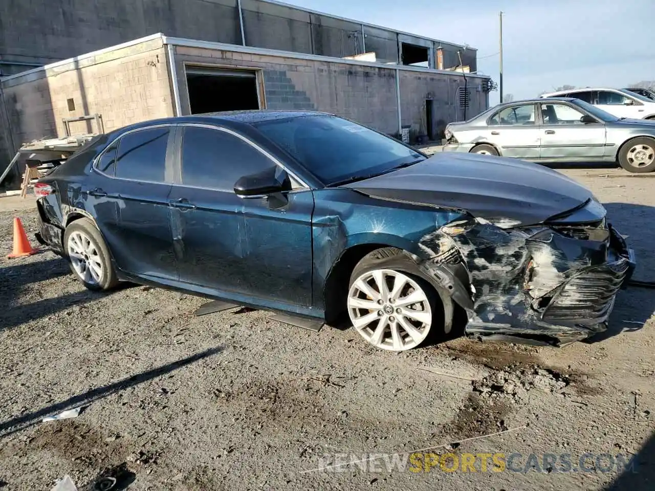 4 Photograph of a damaged car 4T1L11AKXLU362216 TOYOTA CAMRY 2020