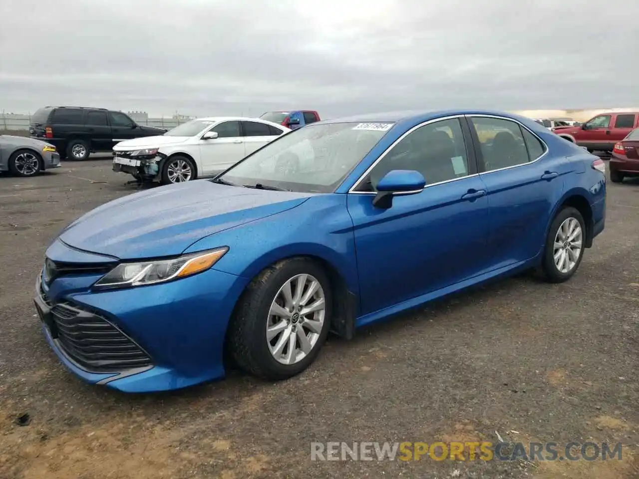 1 Photograph of a damaged car 4T1L11AKXLU375001 TOYOTA CAMRY 2020