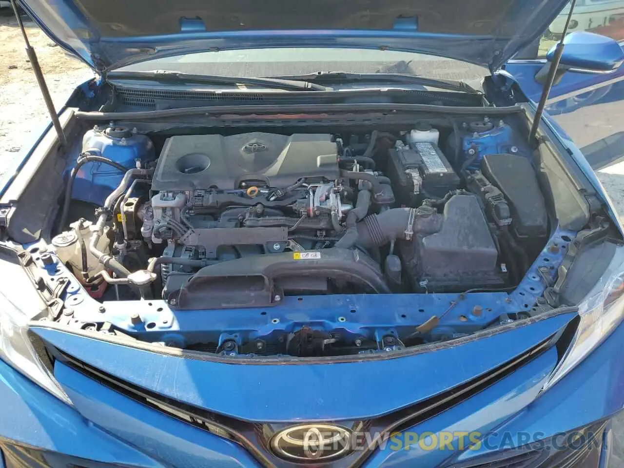 11 Photograph of a damaged car 4T1L11AKXLU378223 TOYOTA CAMRY 2020
