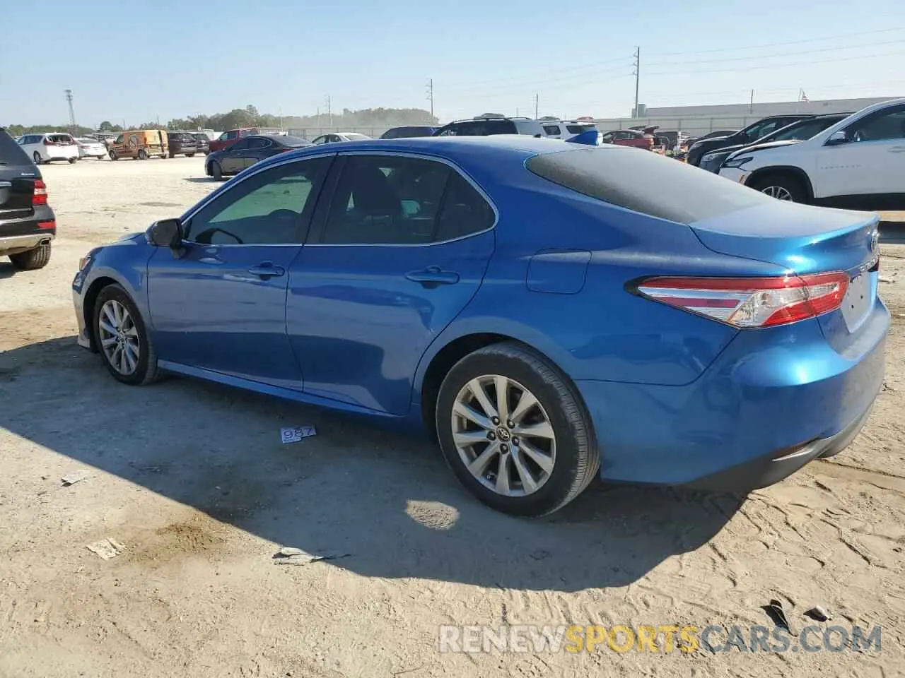 2 Photograph of a damaged car 4T1L11AKXLU378223 TOYOTA CAMRY 2020