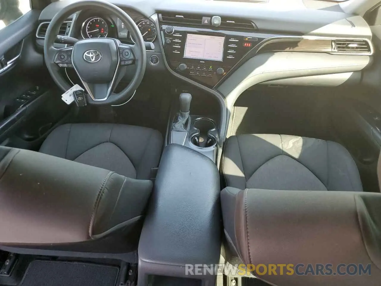 8 Photograph of a damaged car 4T1L11AKXLU378223 TOYOTA CAMRY 2020