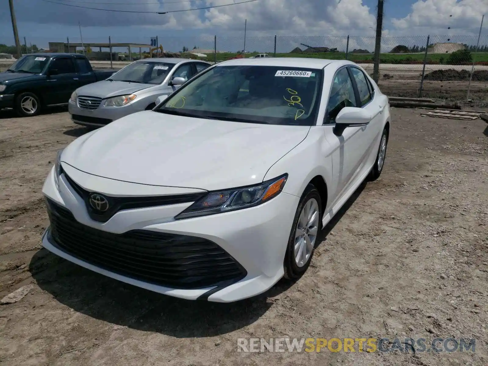 2 Photograph of a damaged car 4T1L11AKXLU866569 TOYOTA CAMRY 2020