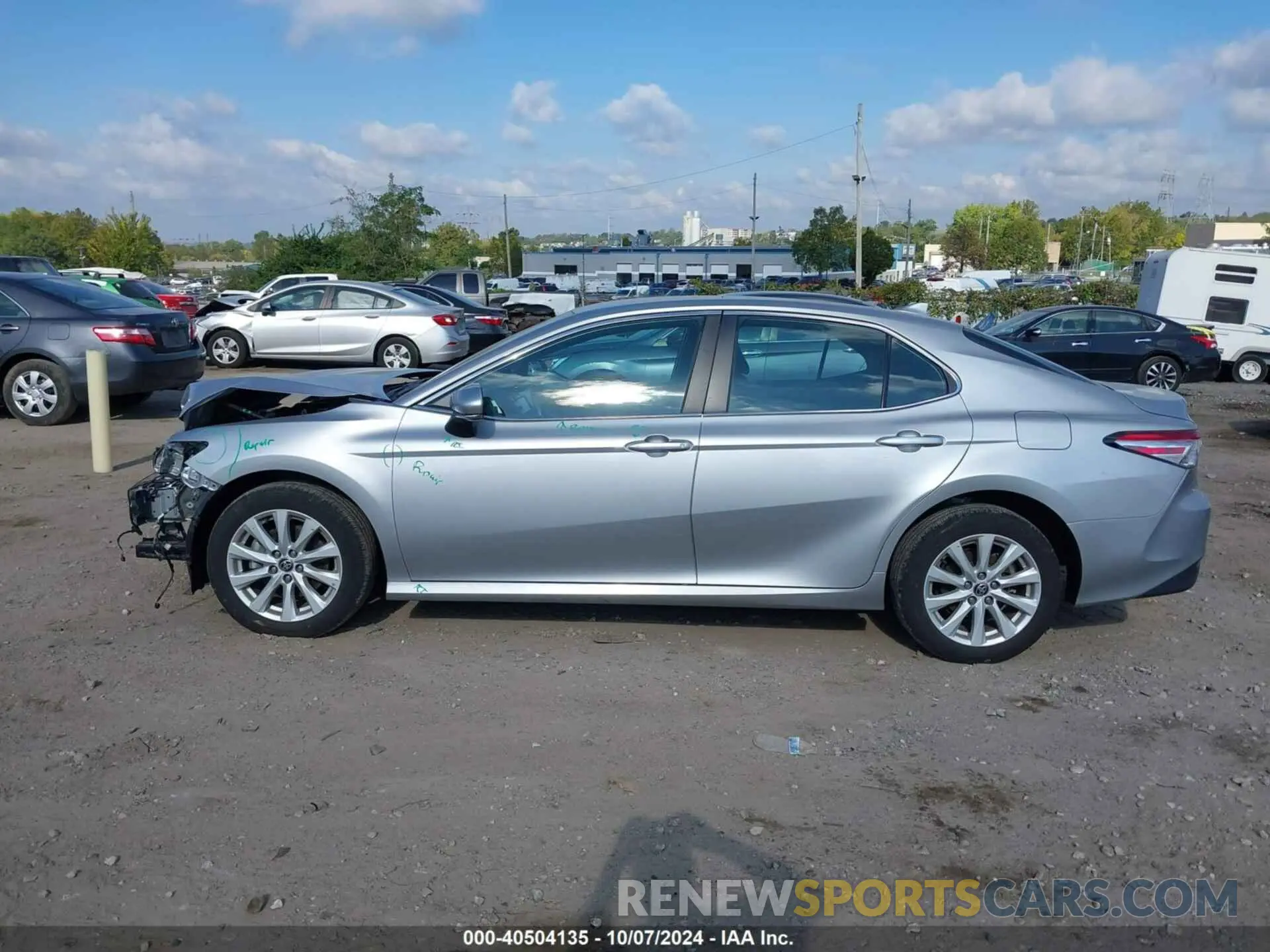 15 Photograph of a damaged car 4T1L11BK2LU006115 TOYOTA CAMRY 2020