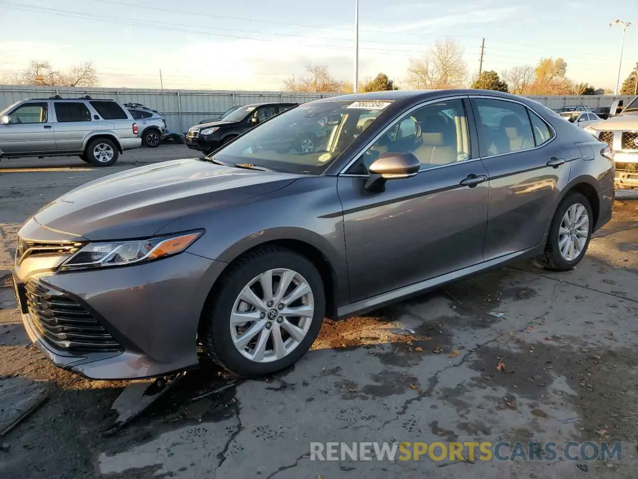 1 Photograph of a damaged car 4T1L11BK5LU005296 TOYOTA CAMRY 2020