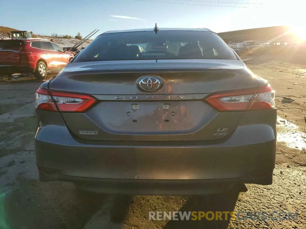 6 Photograph of a damaged car 4T1L11BK5LU005296 TOYOTA CAMRY 2020