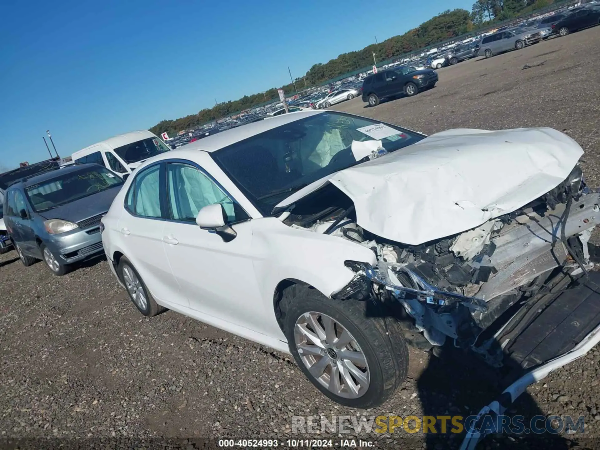 1 Photograph of a damaged car 4T1L11BK6LU011799 TOYOTA CAMRY 2020