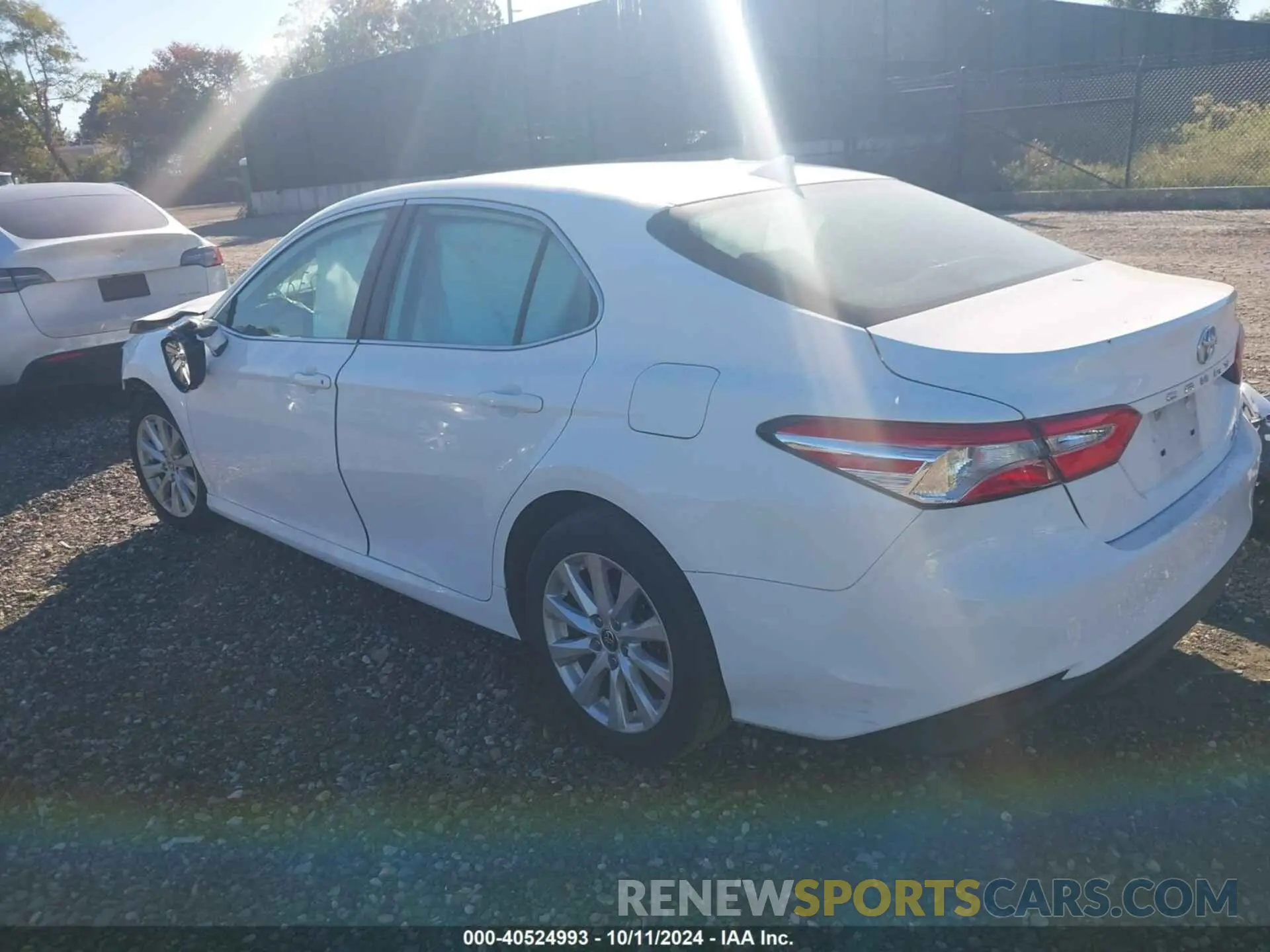 3 Photograph of a damaged car 4T1L11BK6LU011799 TOYOTA CAMRY 2020