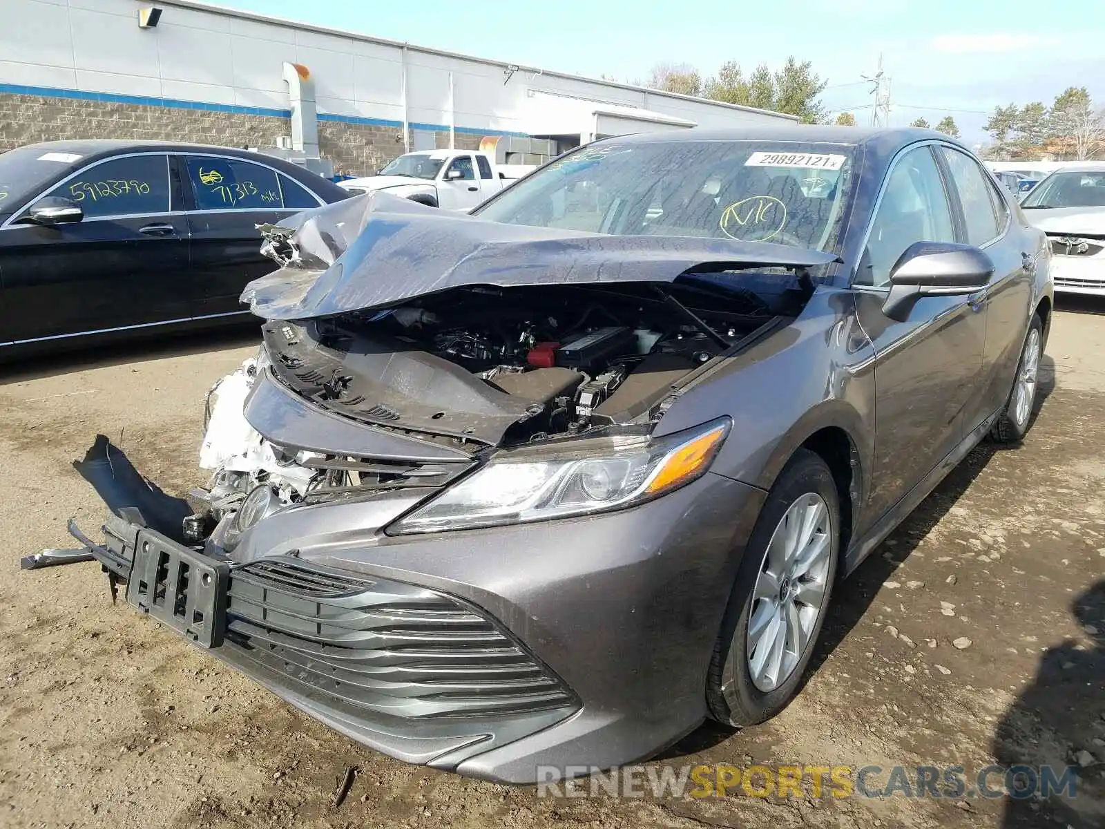 2 Photograph of a damaged car 4T1L11BK7LU001556 TOYOTA CAMRY 2020