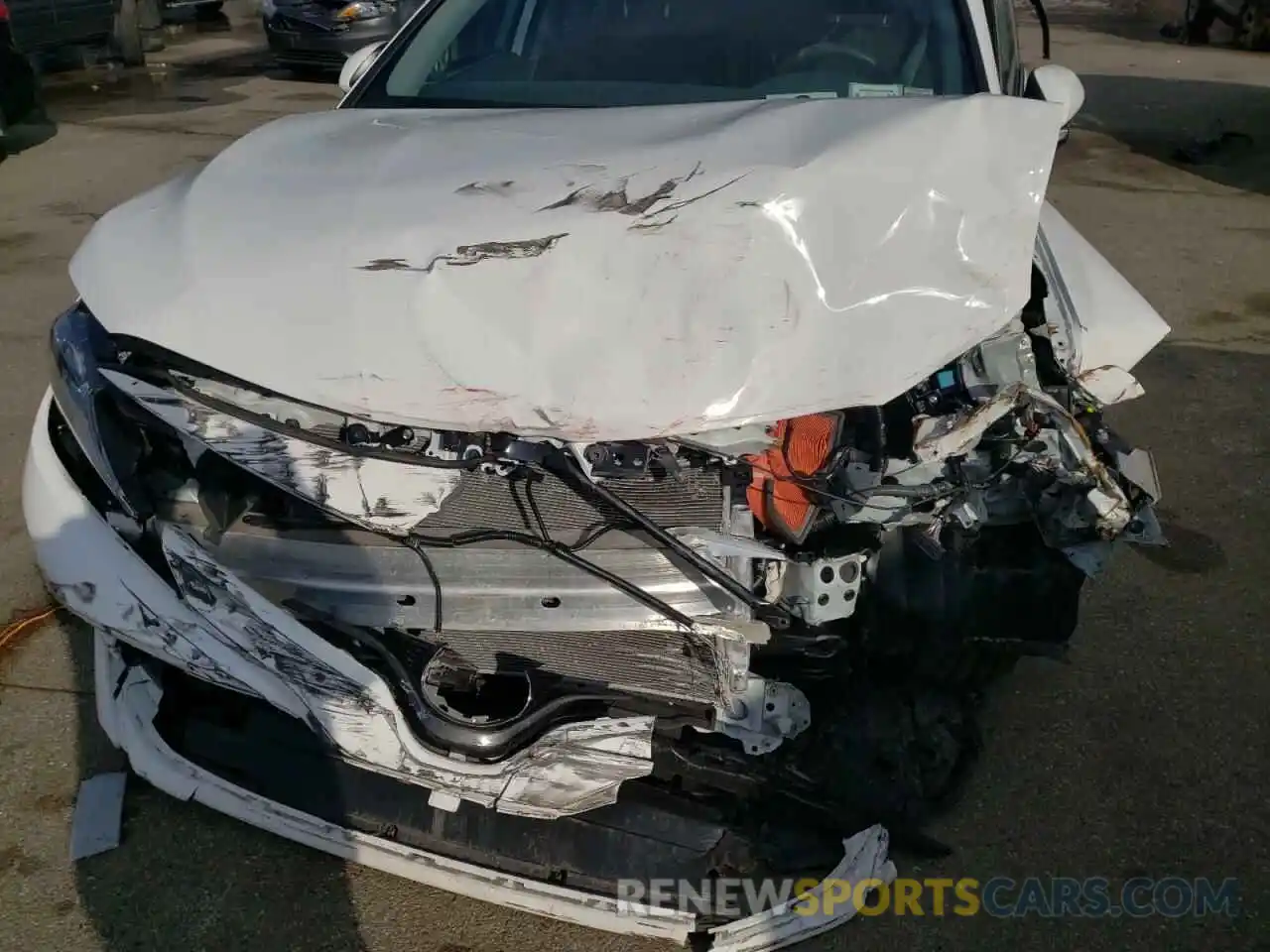 7 Photograph of a damaged car 4T1L11BK9LU010758 TOYOTA CAMRY 2020