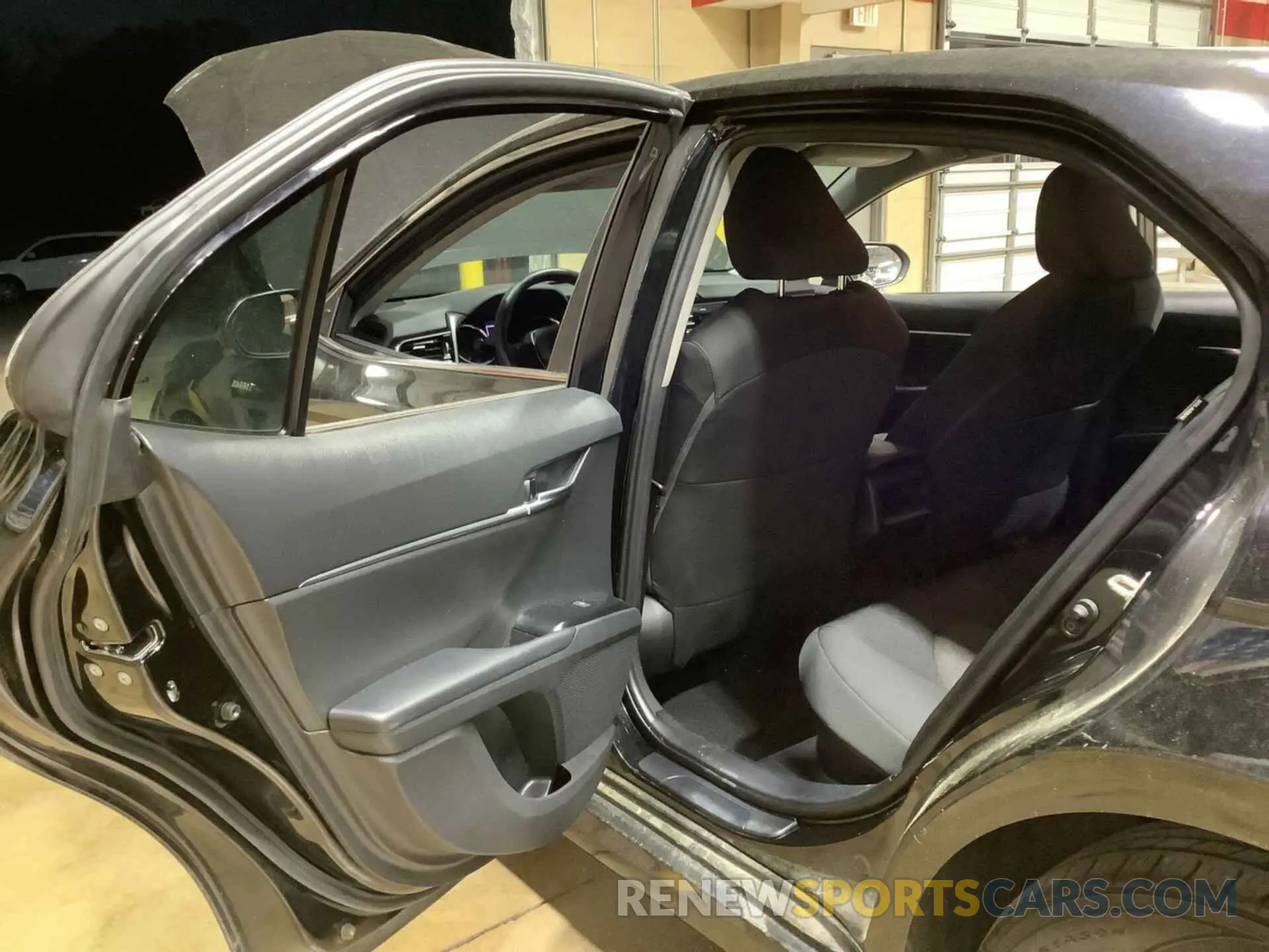 20 Photograph of a damaged car 4T1L31AK0LU016475 TOYOTA CAMRY 2020