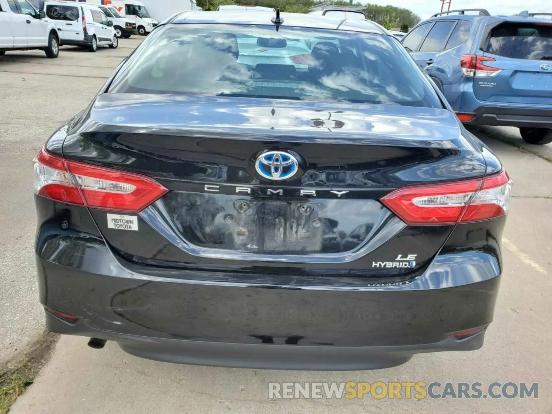 11 Photograph of a damaged car 4T1L31AK2LU536614 TOYOTA CAMRY 2020