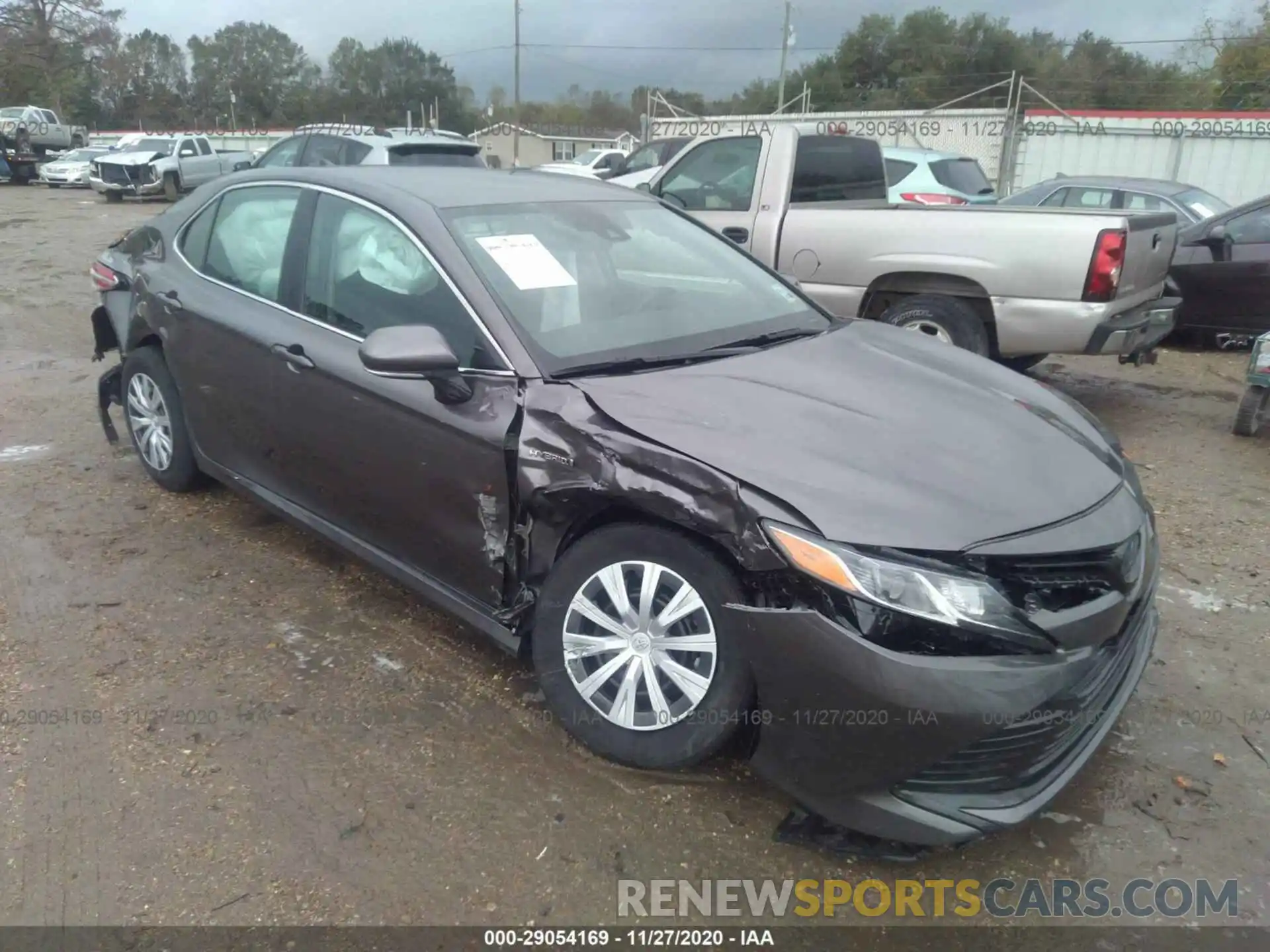 1 Photograph of a damaged car 4T1L31AK3LU015658 TOYOTA CAMRY 2020