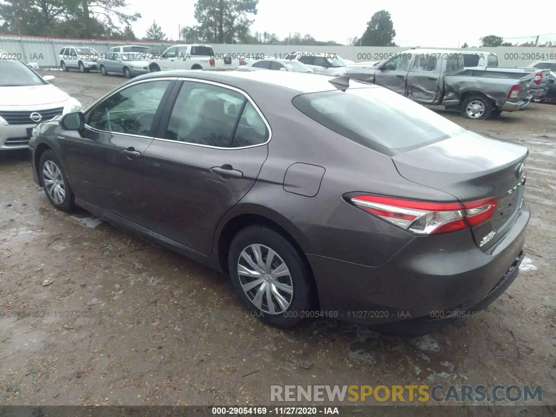 3 Photograph of a damaged car 4T1L31AK3LU015658 TOYOTA CAMRY 2020