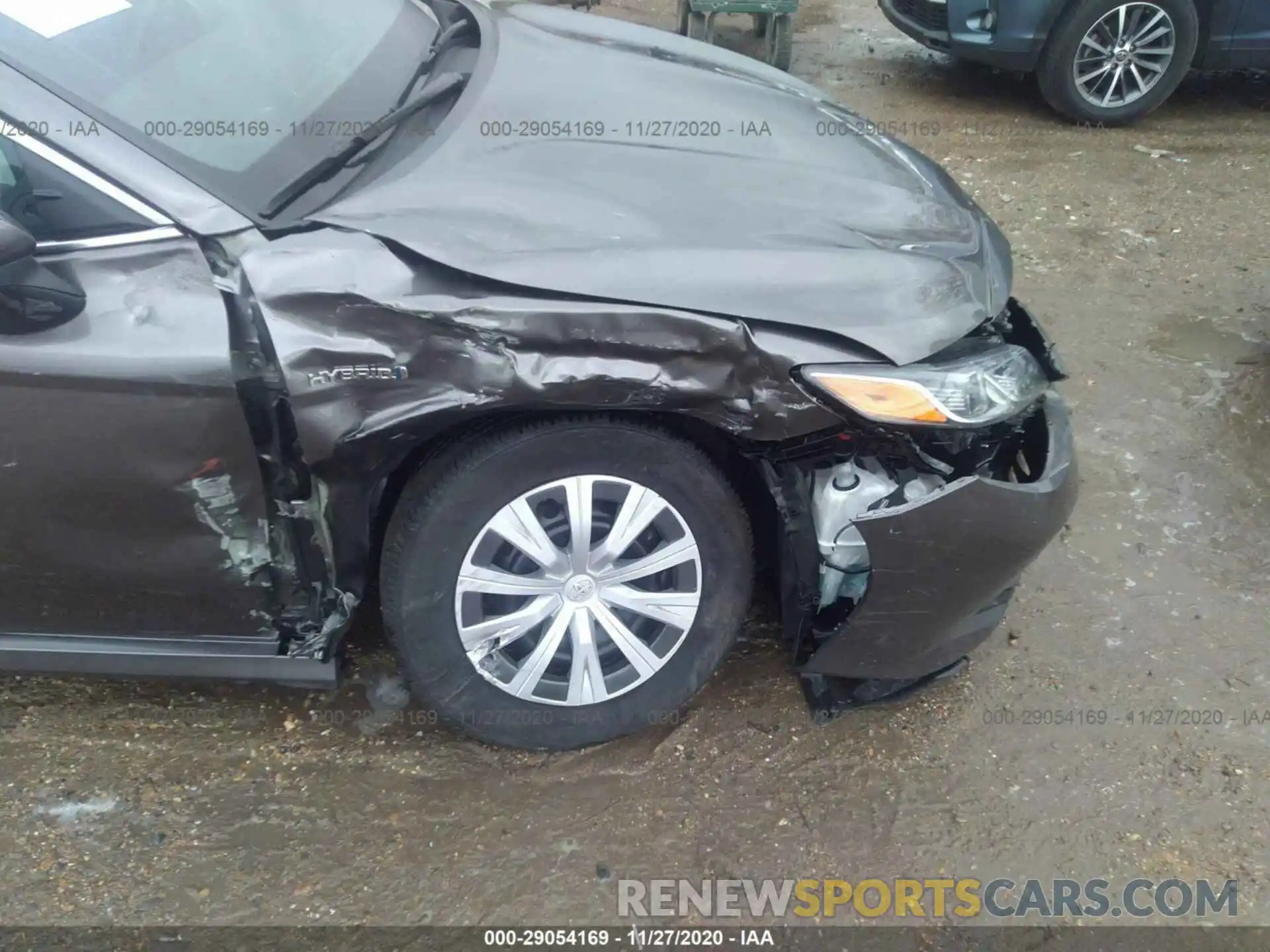 6 Photograph of a damaged car 4T1L31AK3LU015658 TOYOTA CAMRY 2020