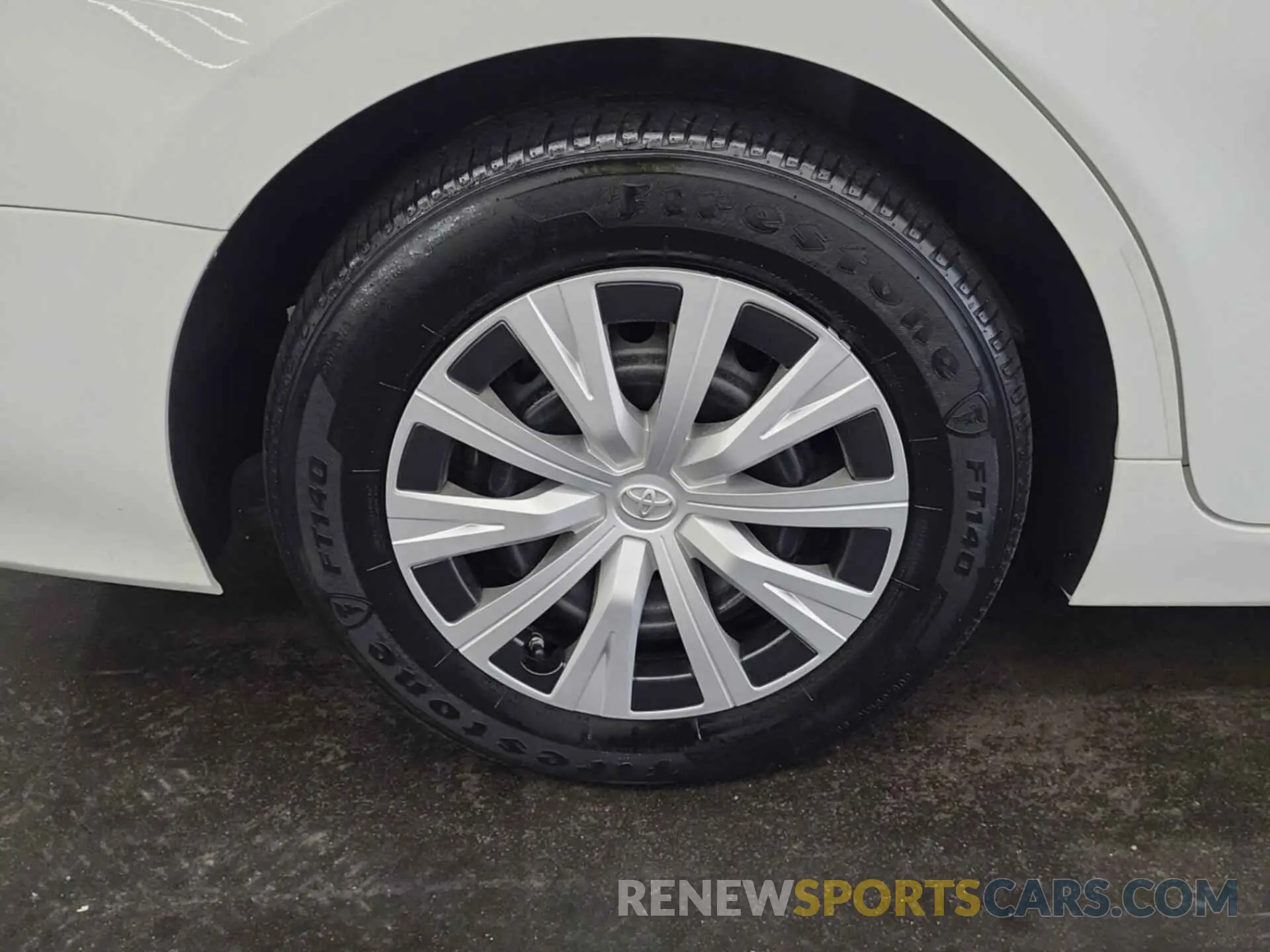 13 Photograph of a damaged car 4T1L31AK3LU533849 TOYOTA CAMRY 2020