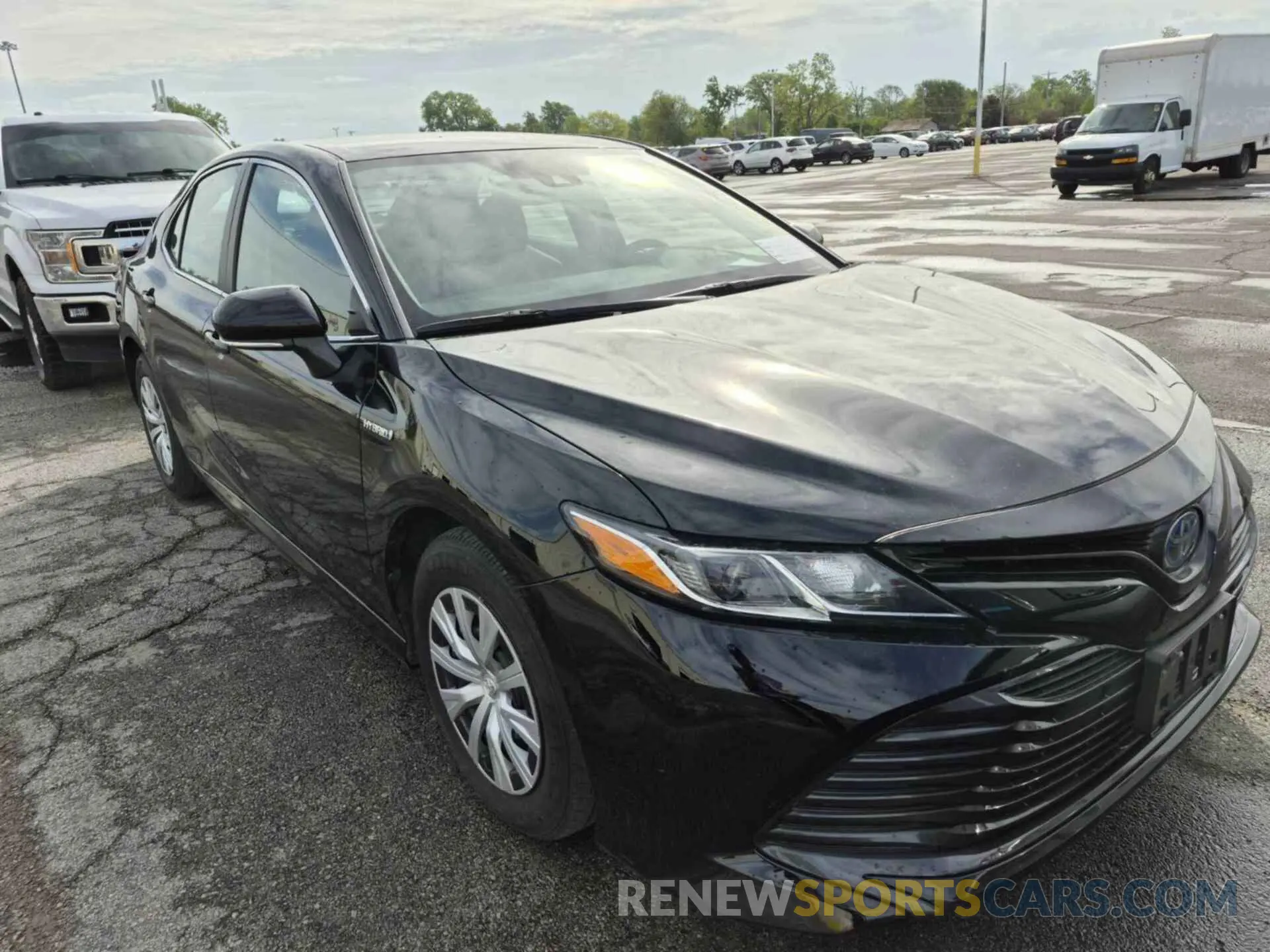 21 Photograph of a damaged car 4T1L31AK3LU535357 TOYOTA CAMRY 2020