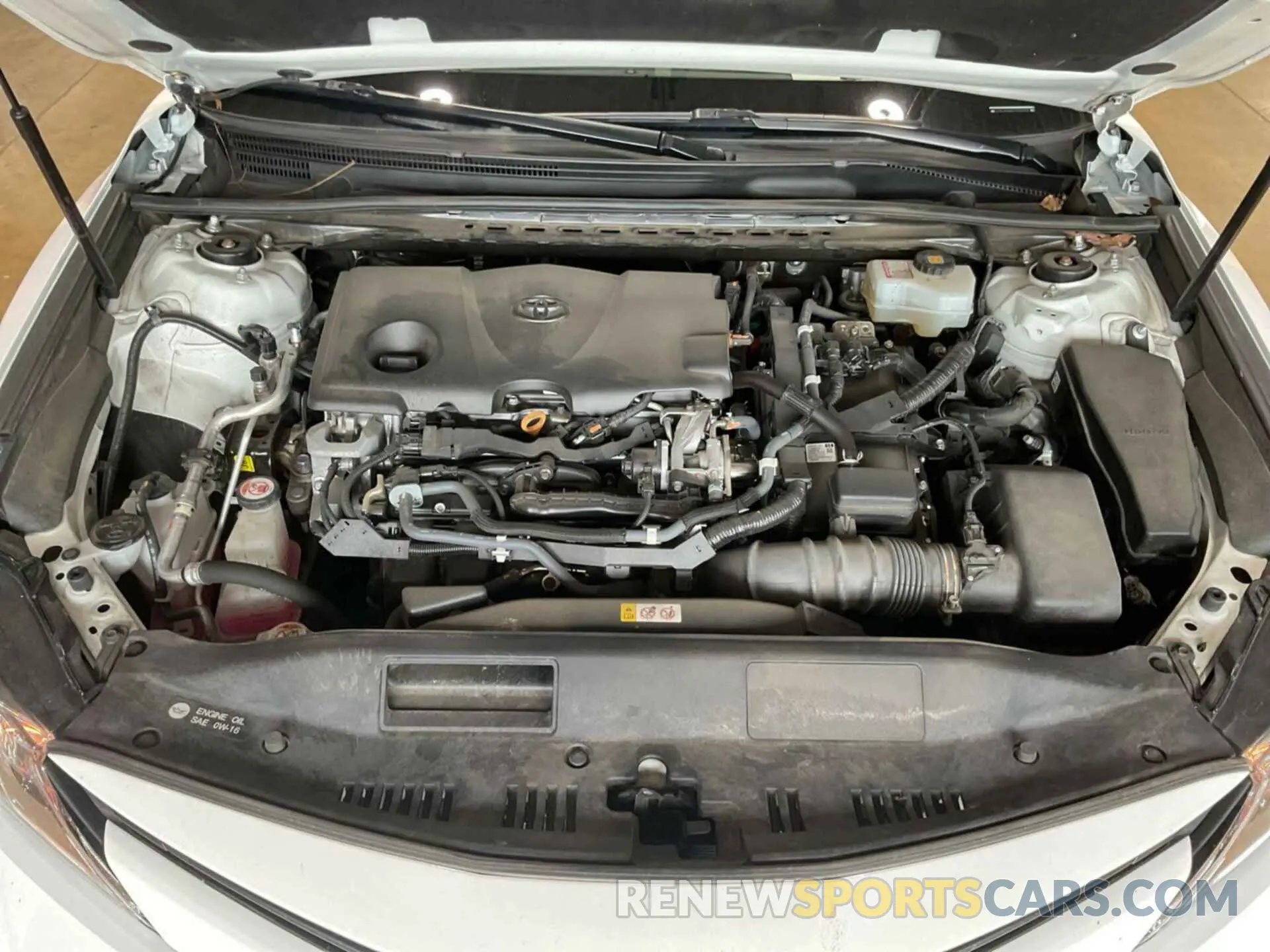 17 Photograph of a damaged car 4T1L31AK4LU014938 TOYOTA CAMRY 2020