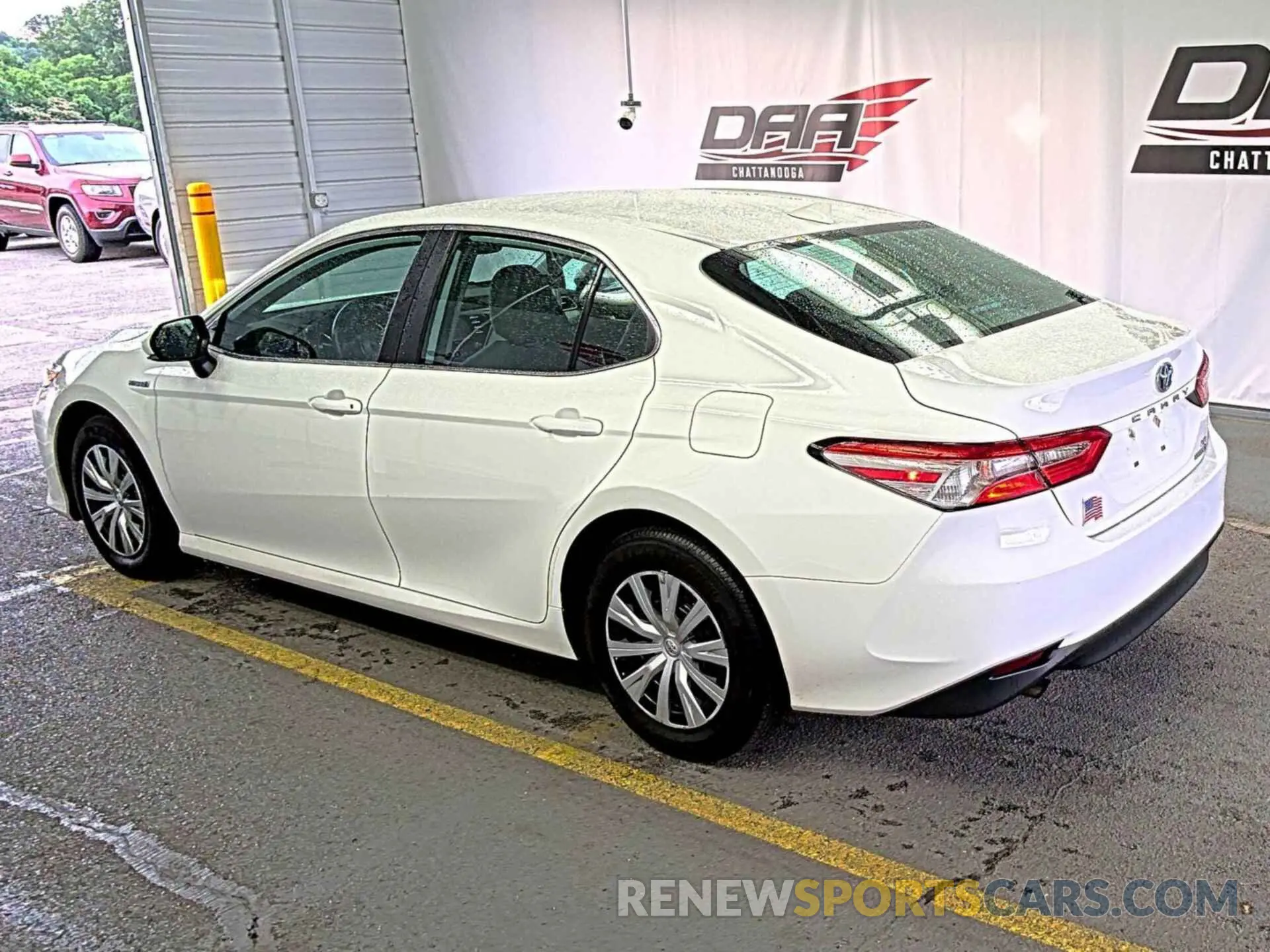 7 Photograph of a damaged car 4T1L31AK4LU014938 TOYOTA CAMRY 2020