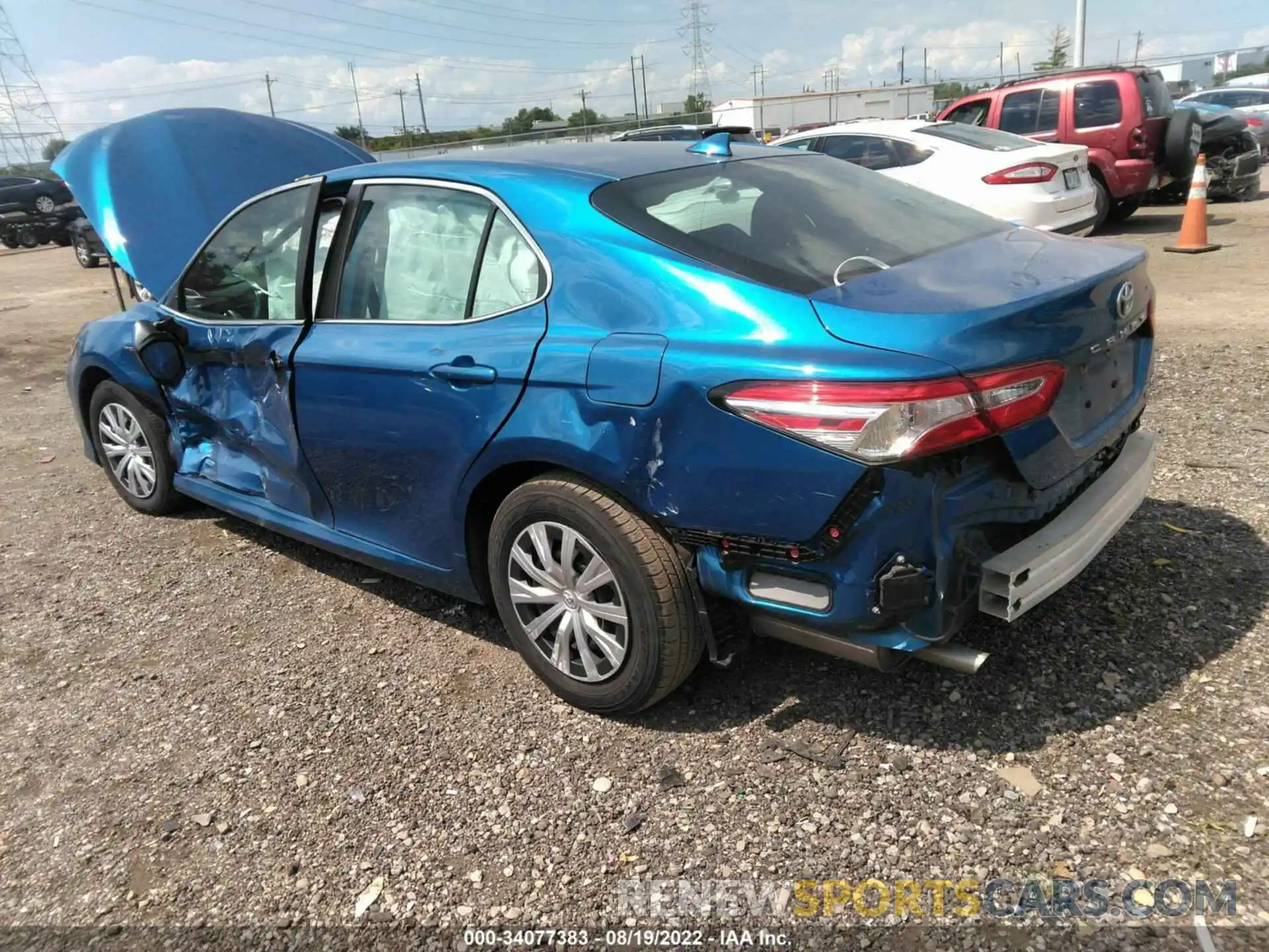 3 Photograph of a damaged car 4T1L31AK6LU010776 TOYOTA CAMRY 2020