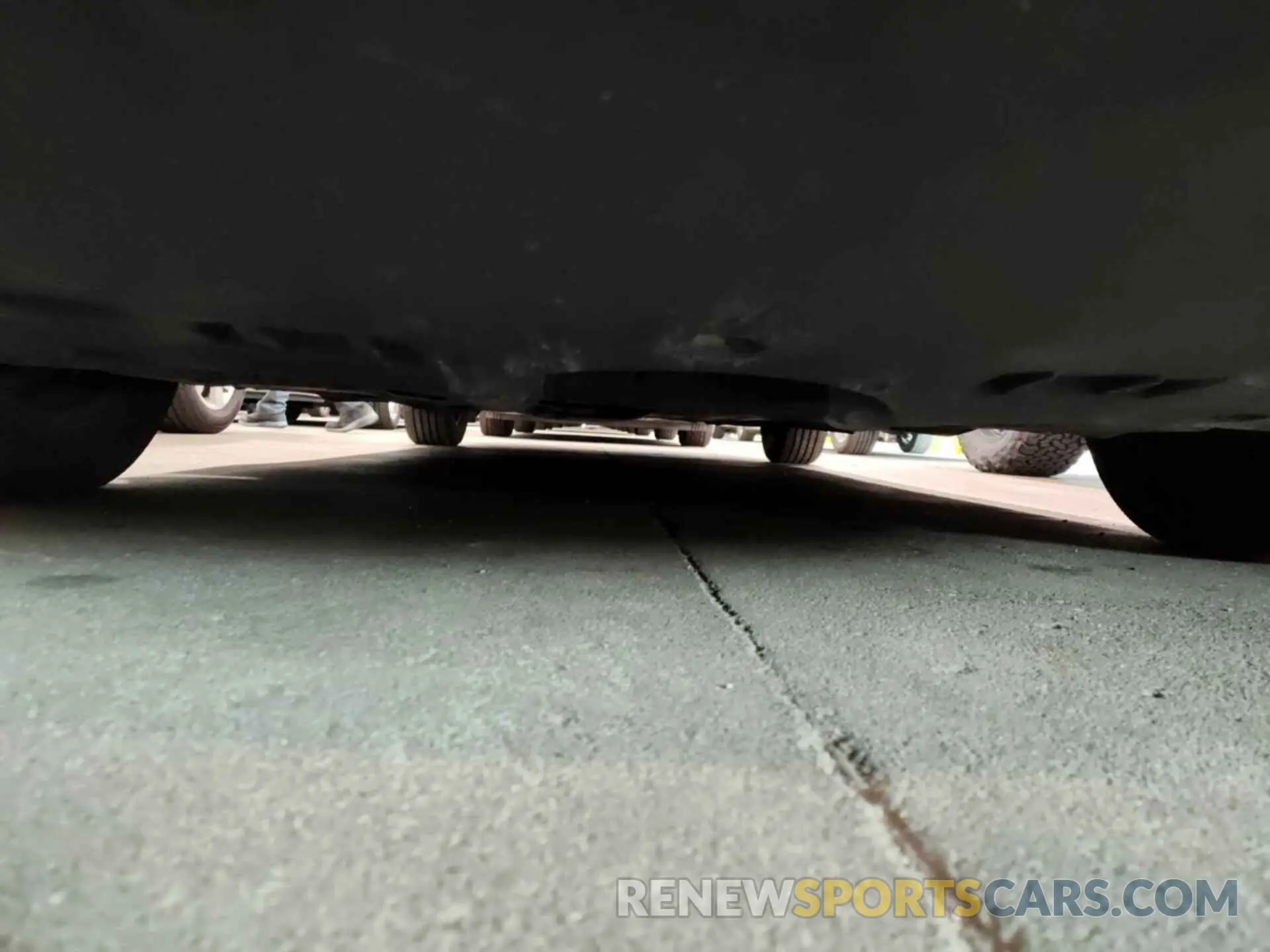 9 Photograph of a damaged car 4T1L31AK7LU014903 TOYOTA CAMRY 2020