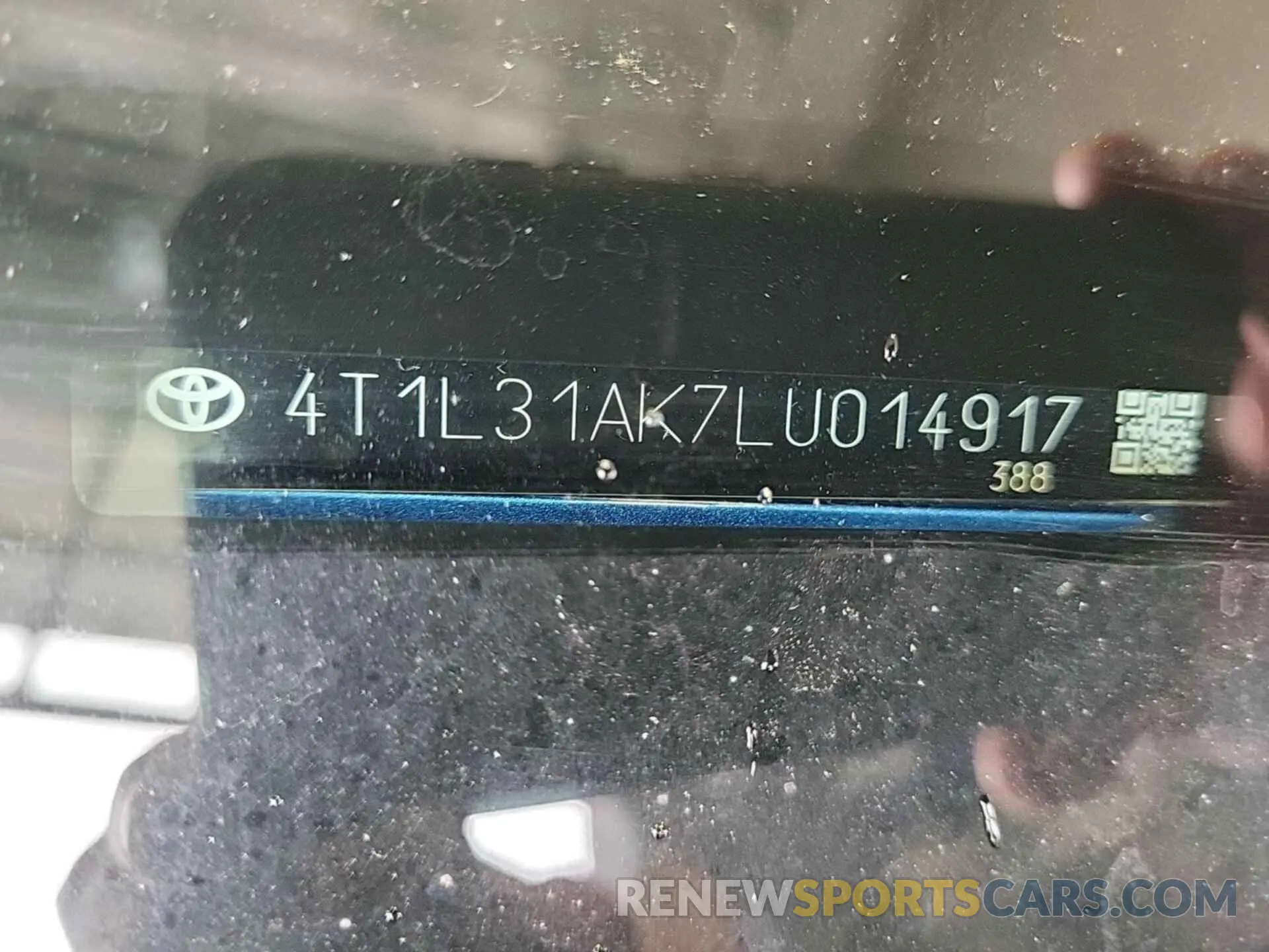 16 Photograph of a damaged car 4T1L31AK7LU014917 TOYOTA CAMRY 2020