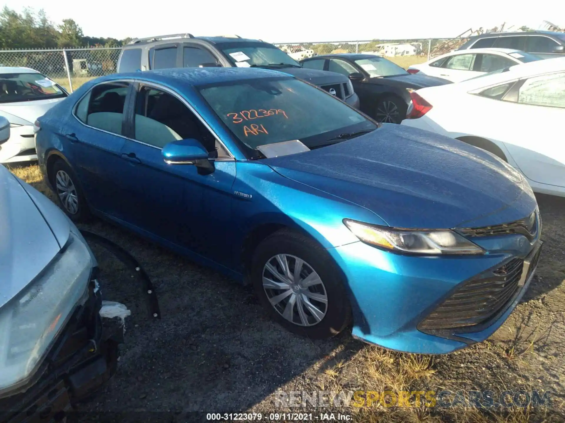 1 Photograph of a damaged car 4T1L31AK7LU014979 TOYOTA CAMRY 2020