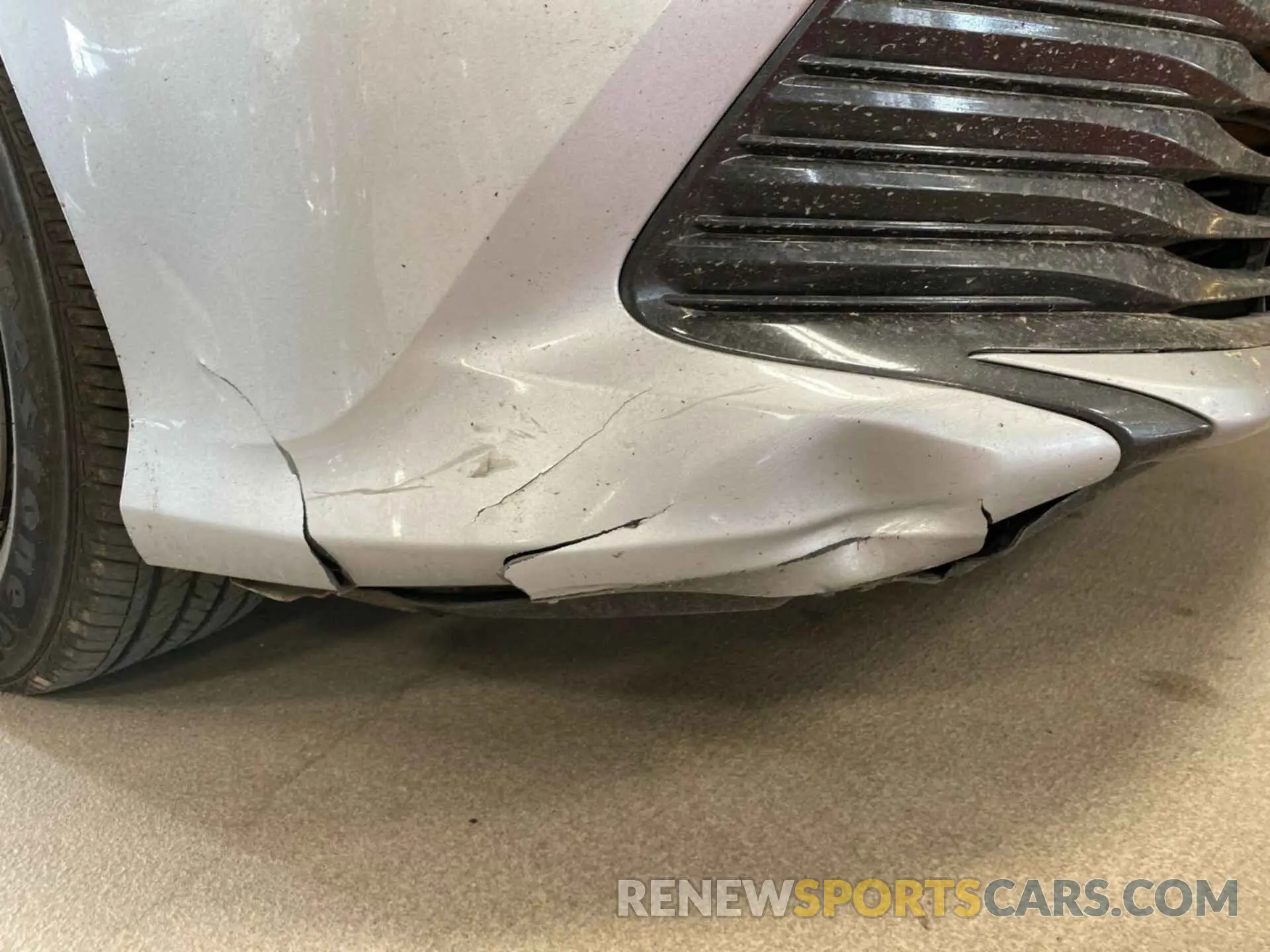 2 Photograph of a damaged car 4T1L31AK7LU015257 TOYOTA CAMRY 2020