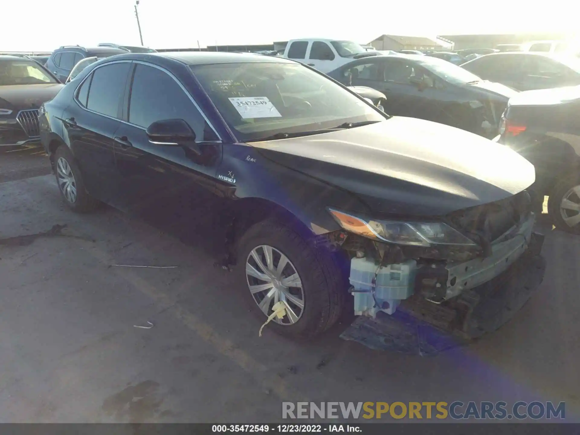 1 Photograph of a damaged car 4T1L31AK8LU017728 TOYOTA CAMRY 2020