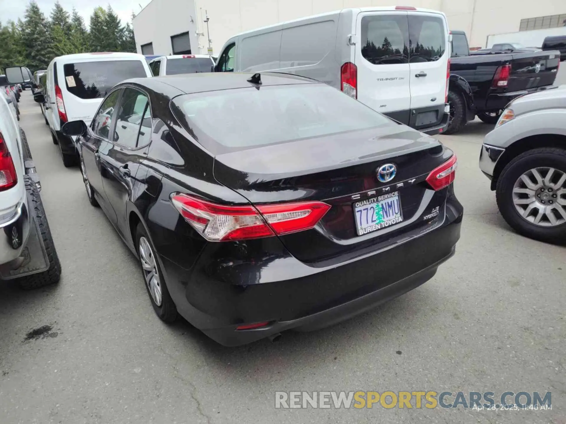 18 Photograph of a damaged car 4T1L31AK9LU536464 TOYOTA CAMRY 2020