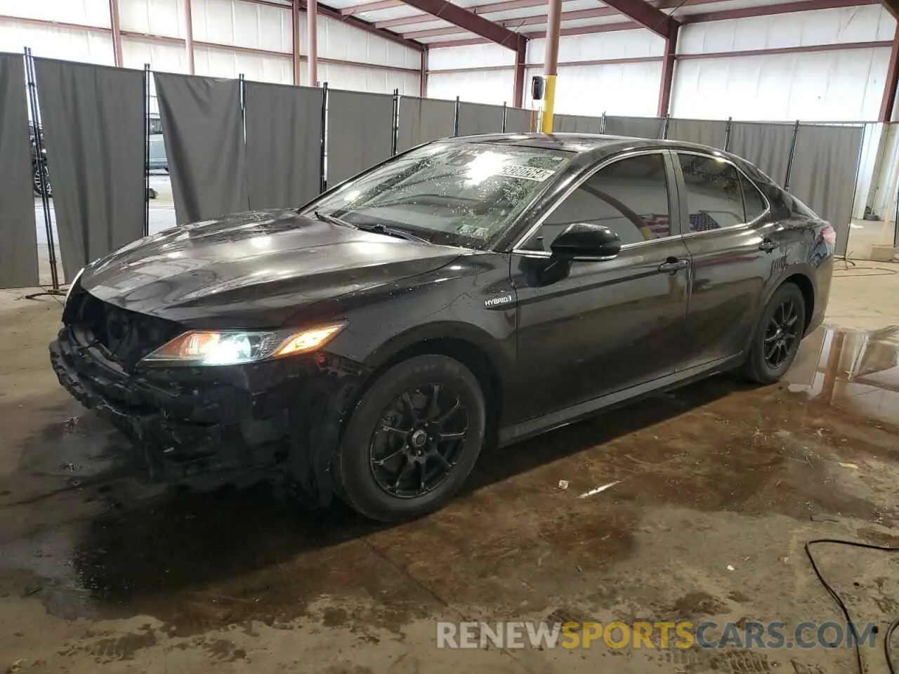 1 Photograph of a damaged car 4T1L31AKXLU538062 TOYOTA CAMRY 2020