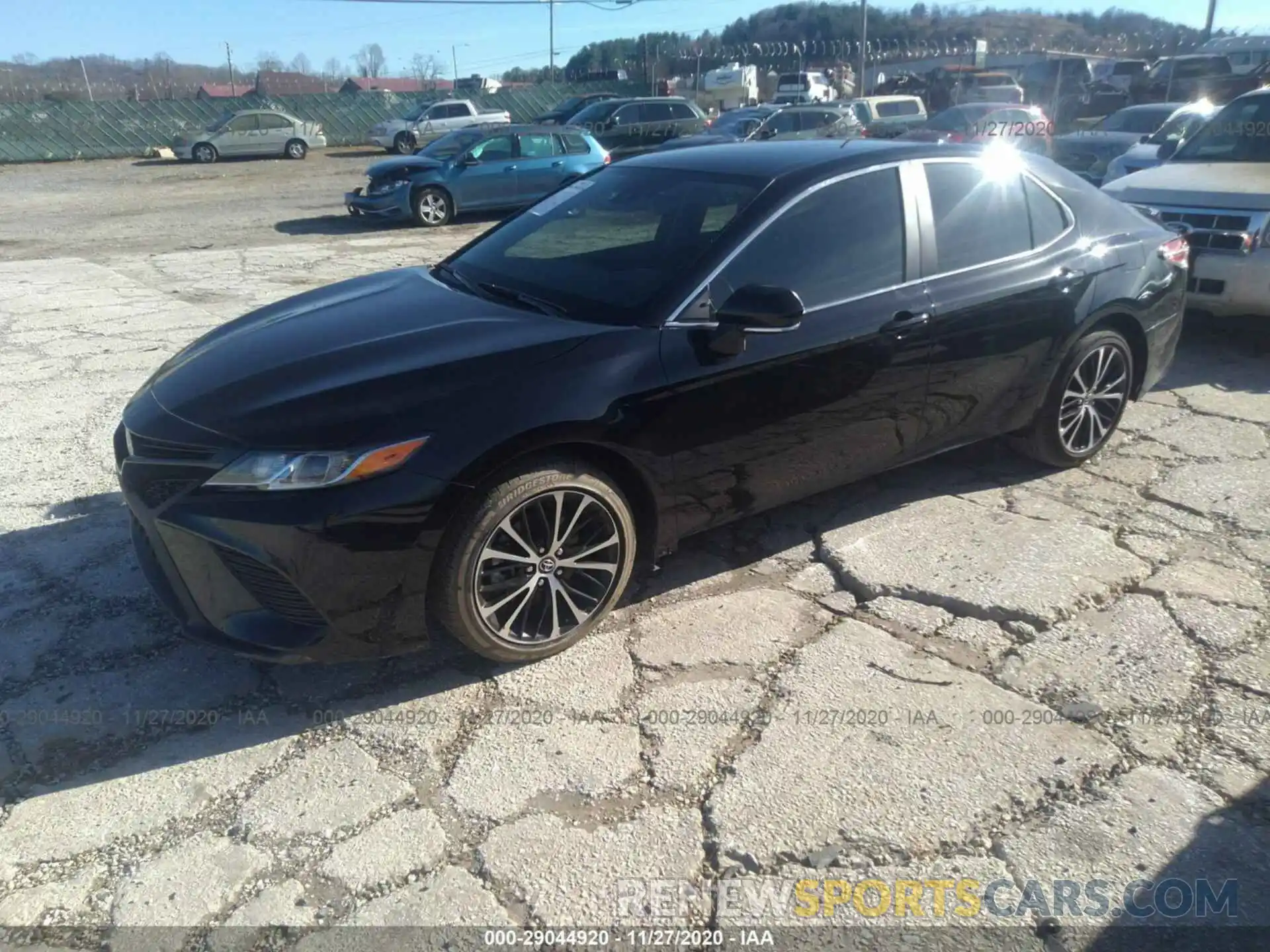 2 Photograph of a damaged car 4T1M11AK0LU321422 TOYOTA CAMRY 2020