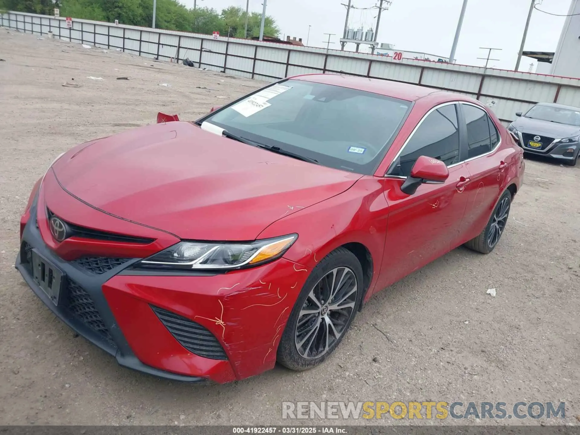 2 Photograph of a damaged car 4T1M11AK0LU376257 TOYOTA CAMRY 2020
