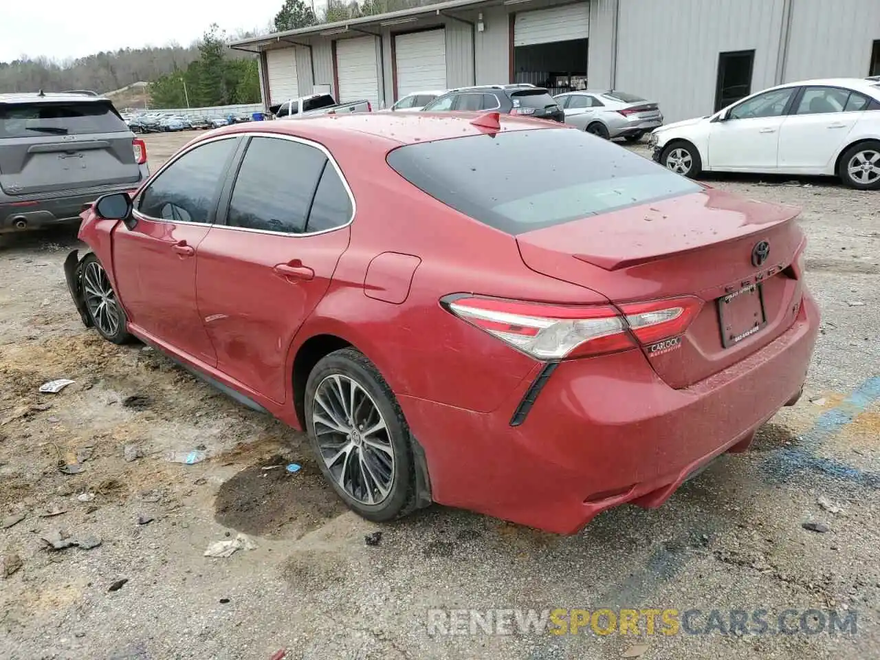 2 Photograph of a damaged car 4T1M11AK0LU390112 TOYOTA CAMRY 2020