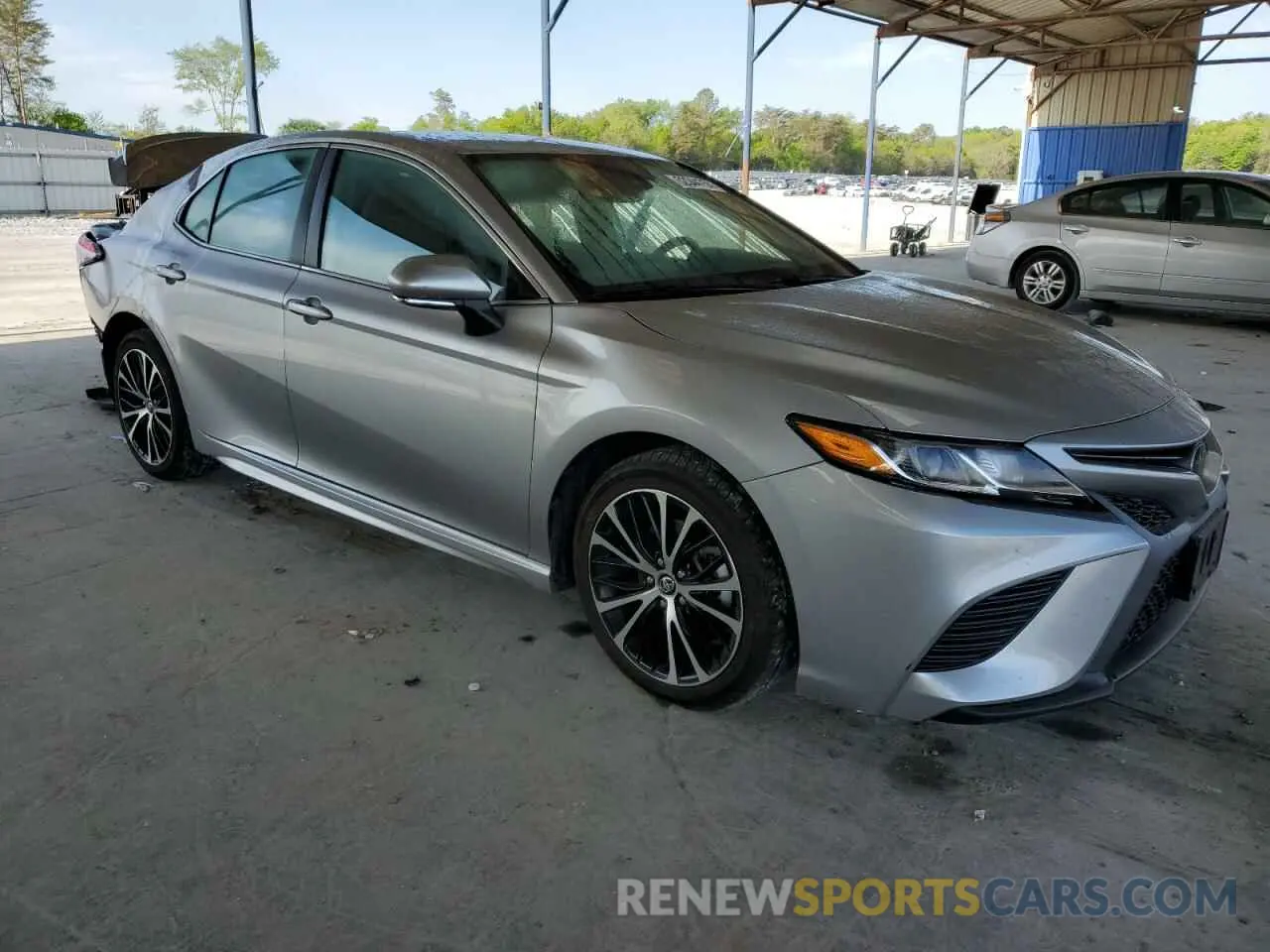 4 Photograph of a damaged car 4T1M11AK0LU892019 TOYOTA CAMRY 2020