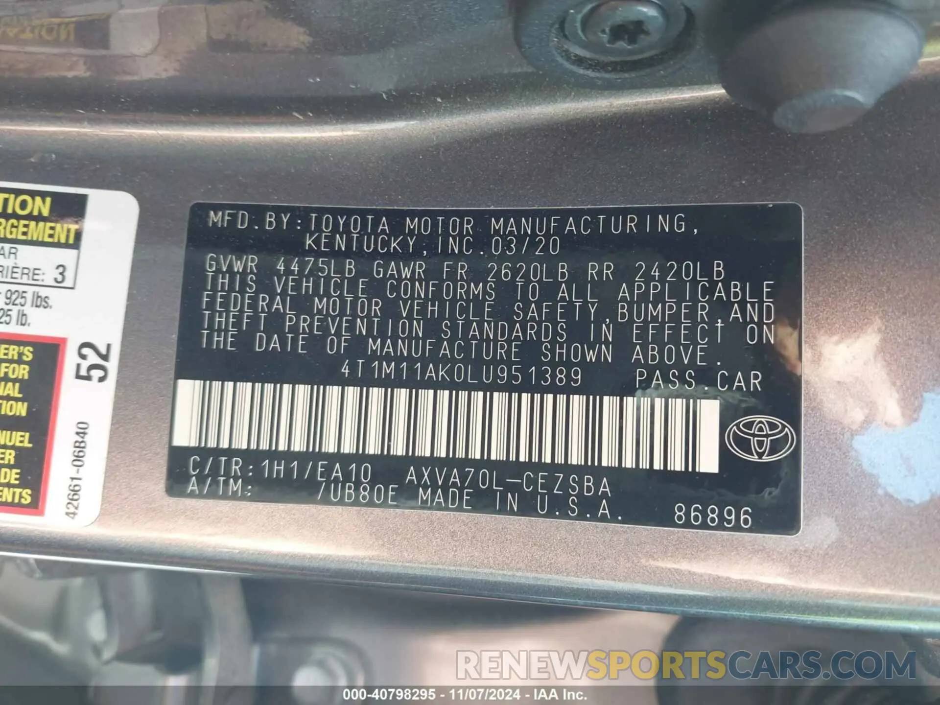 9 Photograph of a damaged car 4T1M11AK0LU951389 TOYOTA CAMRY 2020