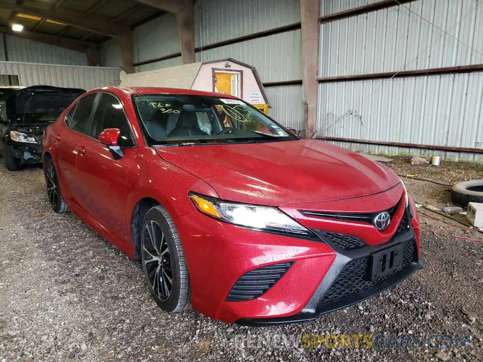 1 Photograph of a damaged car 4T1M11AK1LU311949 TOYOTA CAMRY 2020